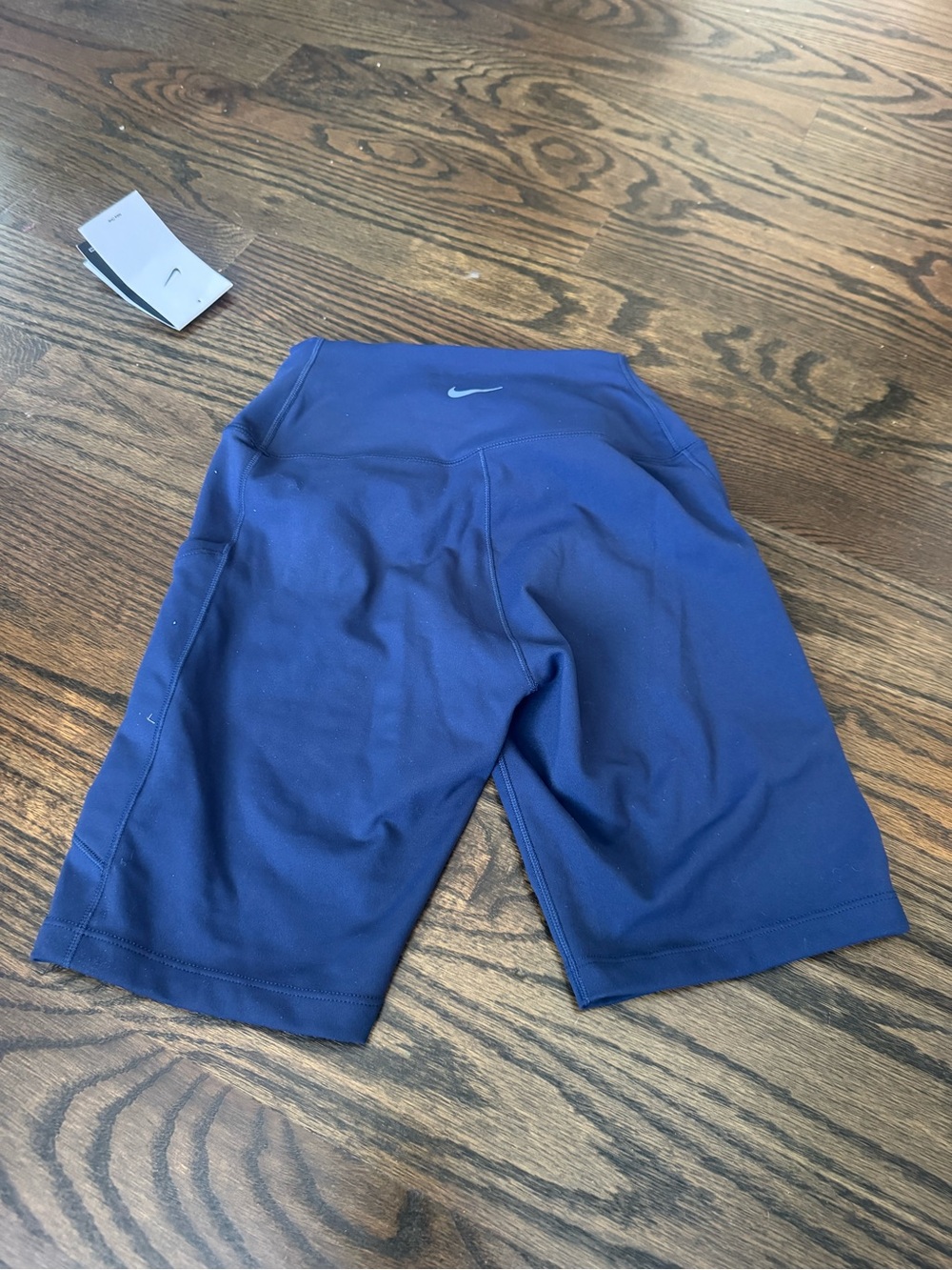 High-Waist Navy Women’s Performance Bike Shorts with Side Pockets - Picture 2 of 5